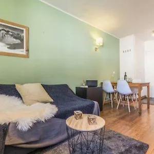 https://lognan-2.hotels-rhonealpes.com