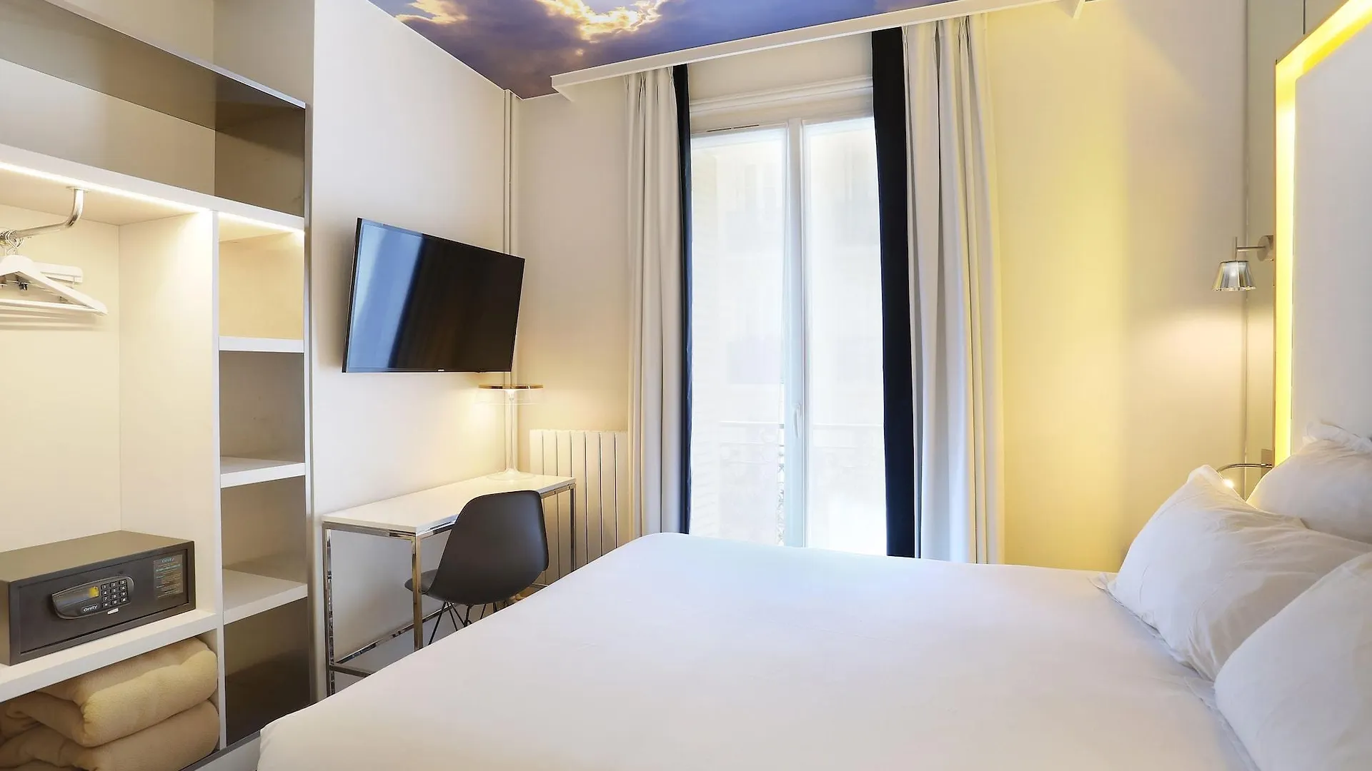 Nouvel Hotel Eiffel Paryż 3*,  Francja