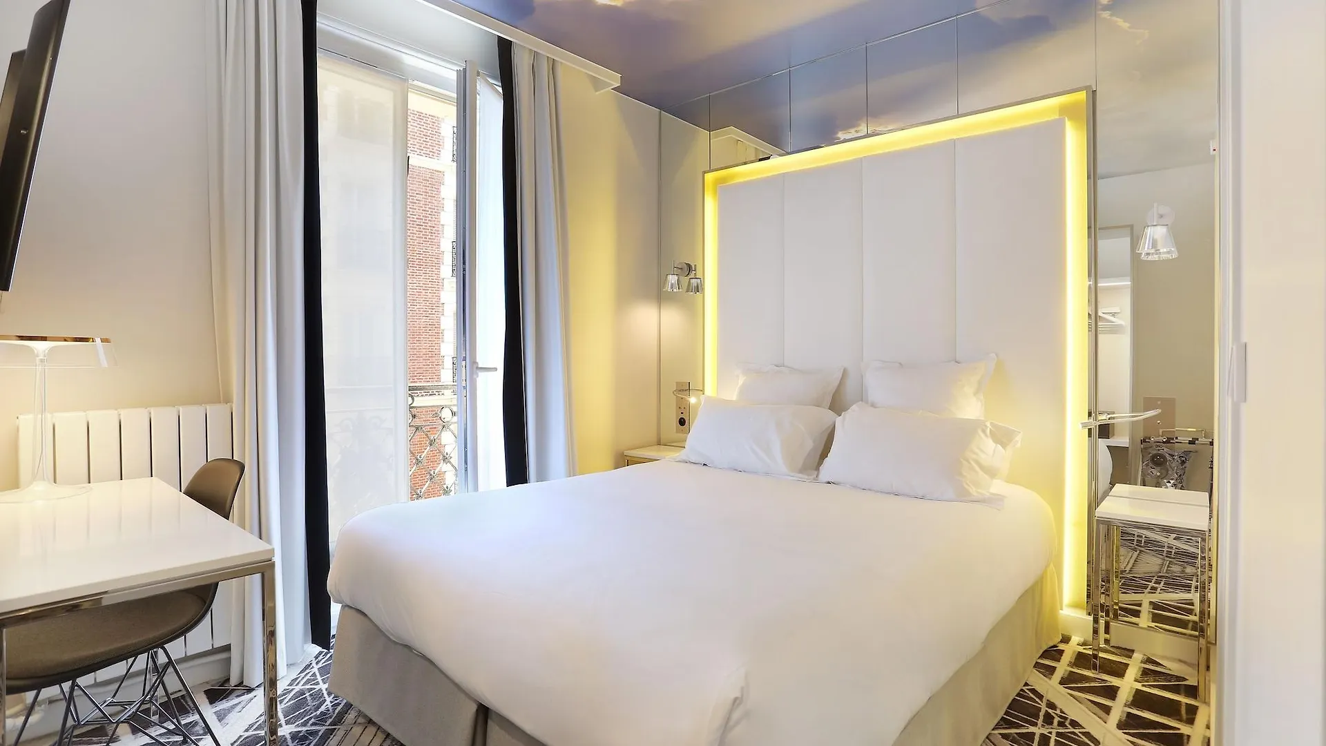 Nouvel Hotel Eiffel Paryż