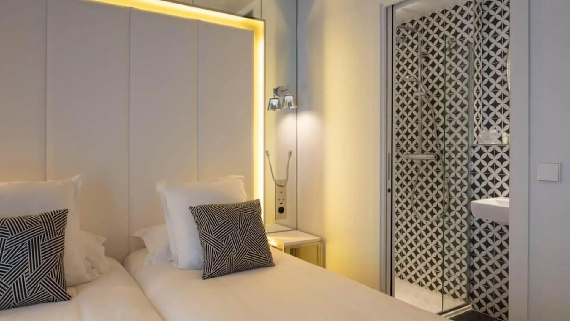 Nouvel Hotel Eiffel Paryż