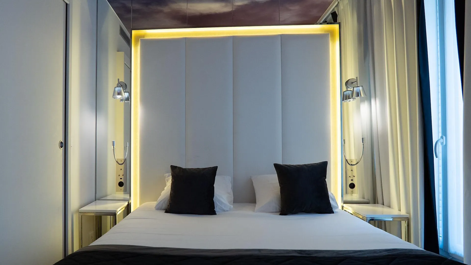 Hotel Nouvel Hôtel Eiffel Paris