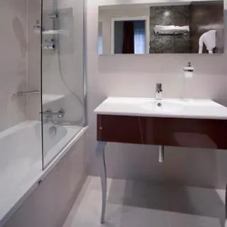 Nouvel Hotel Eiffel Paris