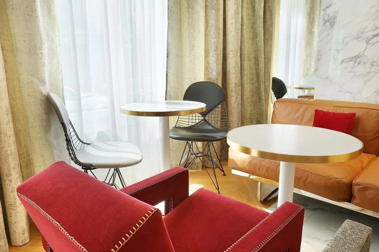 Nouvel Hotel Eiffel Paris